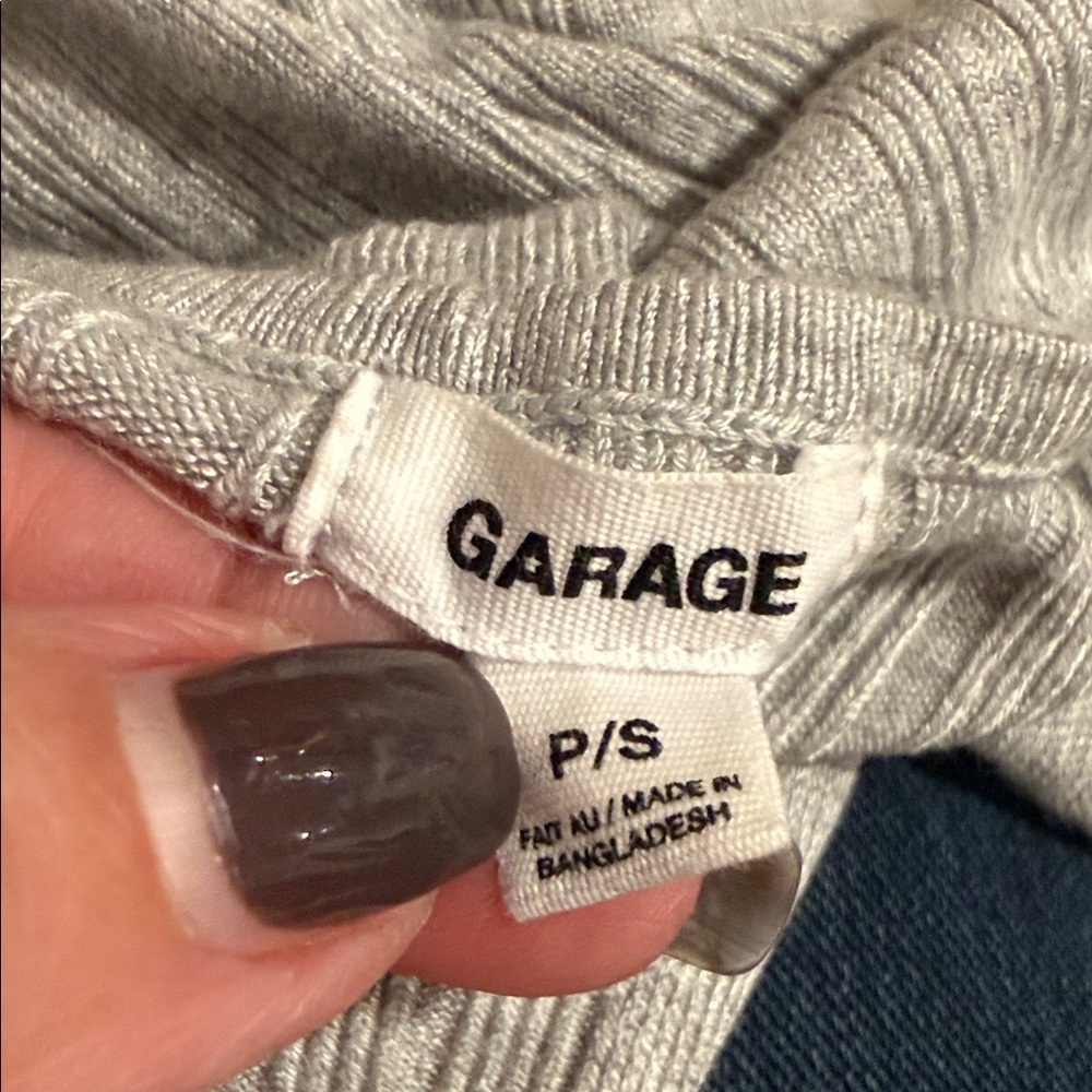 Garage Women's Light Gray Ribbed Button-Down Top~P/S - Picture 5 of 7